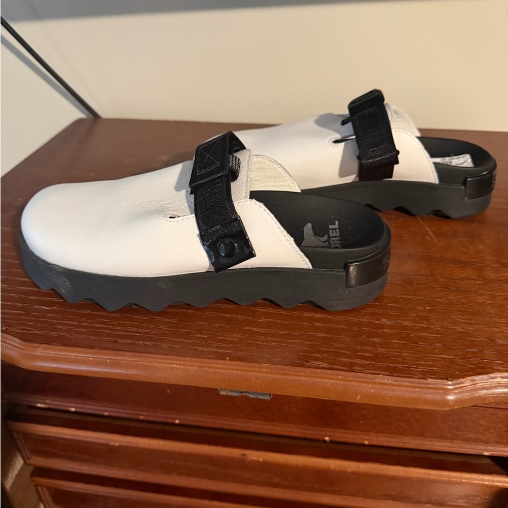 White Slip-On Clog with Black Strap and Lug Sole - Picture 2 of 3